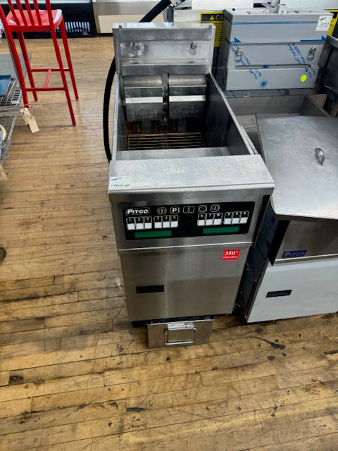 Reconditioned/Used: Pitco, SFSE14, Electric Fryer