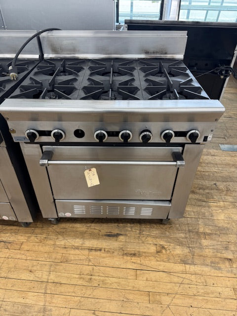 Reconditioned/Used: US Range, PS-6-26RC, NG Range W/Convection Oven